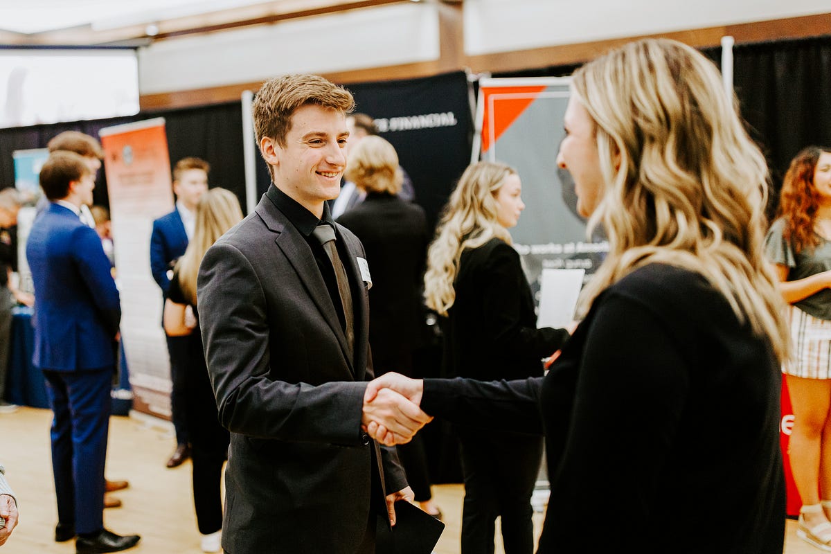How to Find Summer Internships. Finding a summer internship can feel