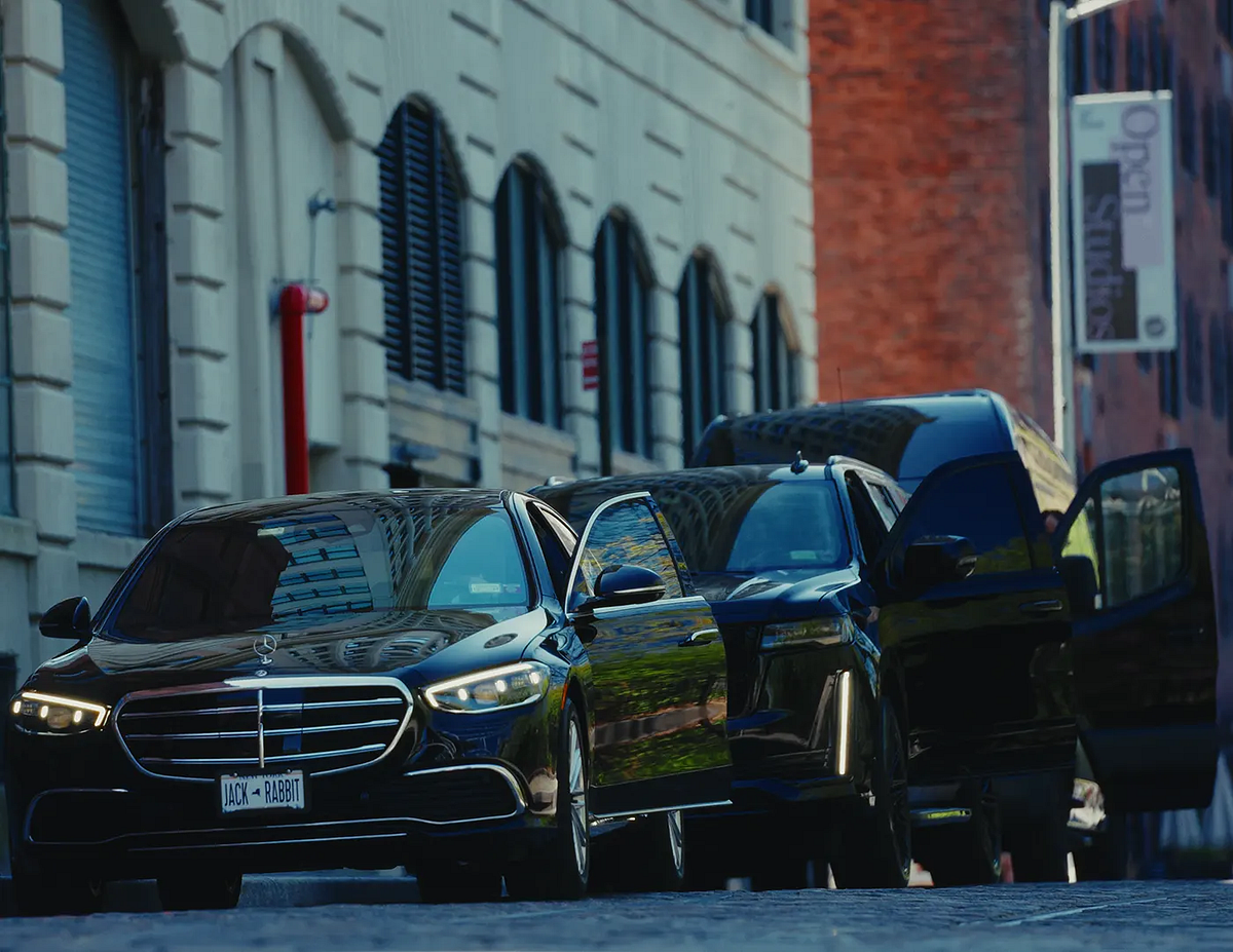 Choose jackrabbit limo for Premier Long Island Luxury Car Service from the Hamptons to NYC