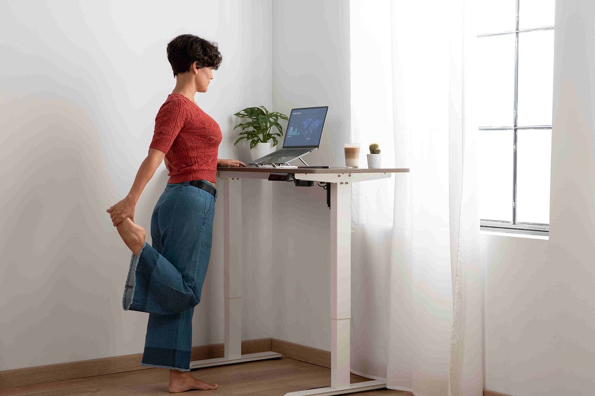 How to Transition to a Standing Desk Tips for FirstTimers by Aryan