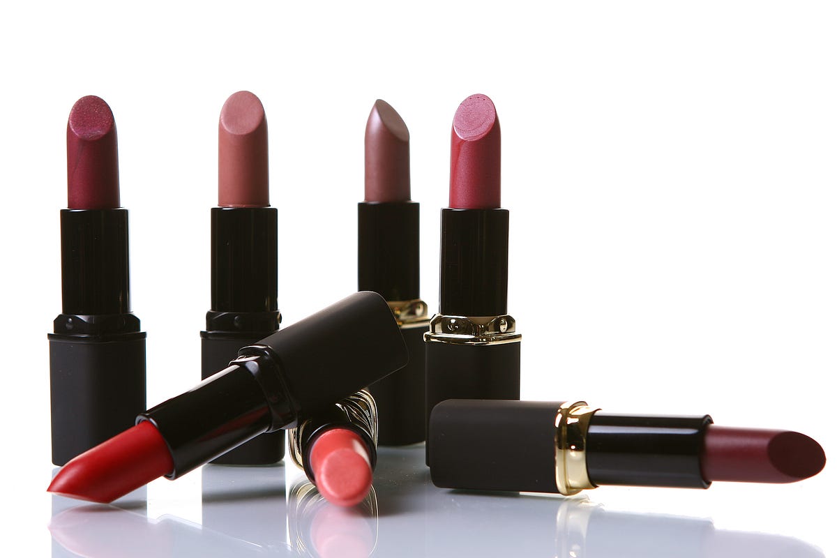 The 10 Best Lipsticks That Won t Budge by Type beauty Medium