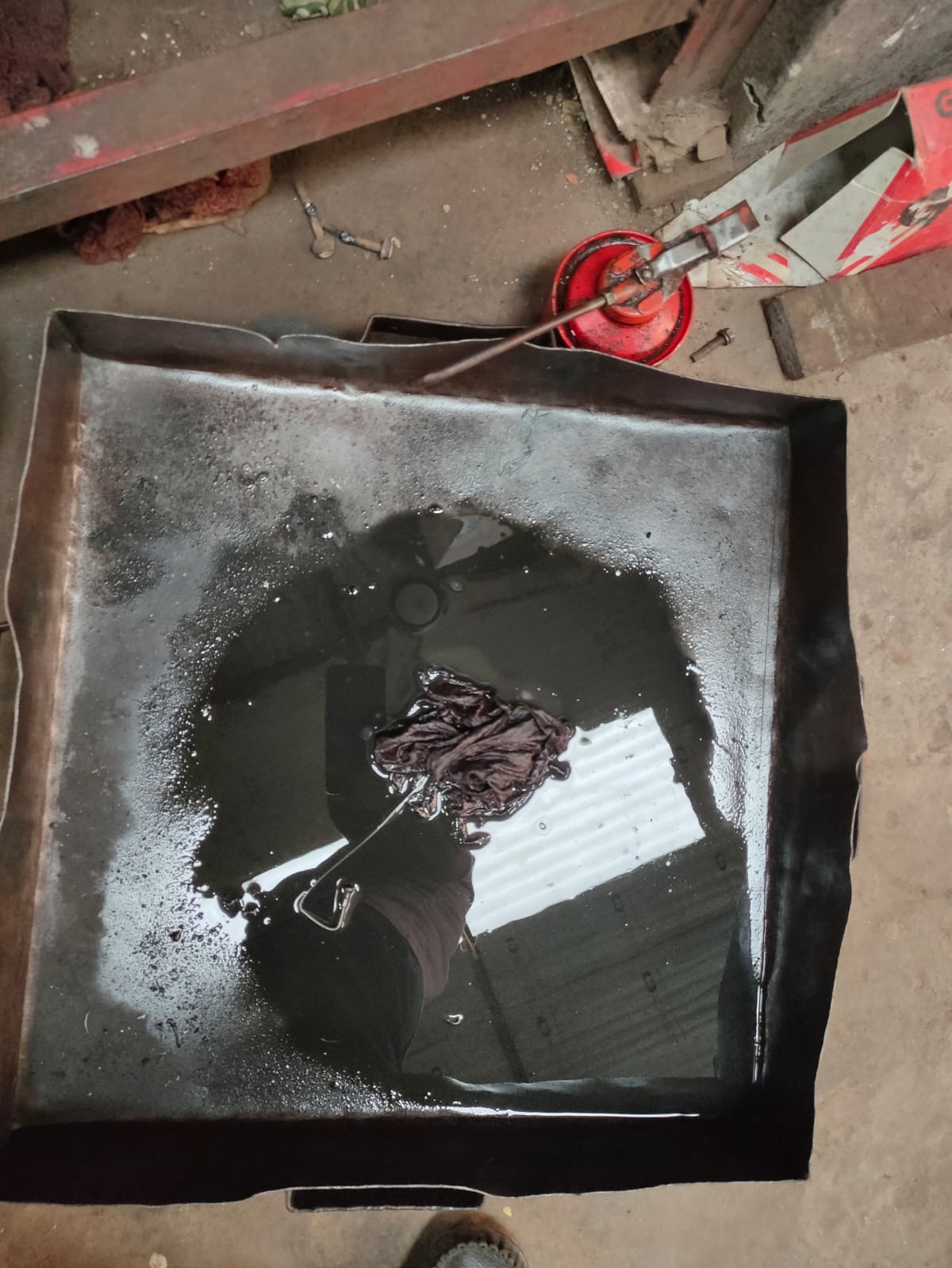 How To Stop Oil Coming Out Of Valve Cover Breather? Solutions by