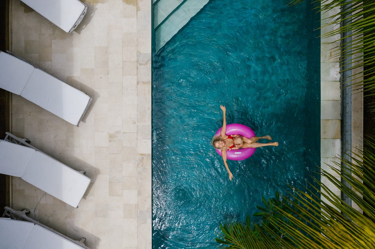 Above-Ground vs. In-Ground: Space-Saving Pools | by Adrienneharvey | Medium