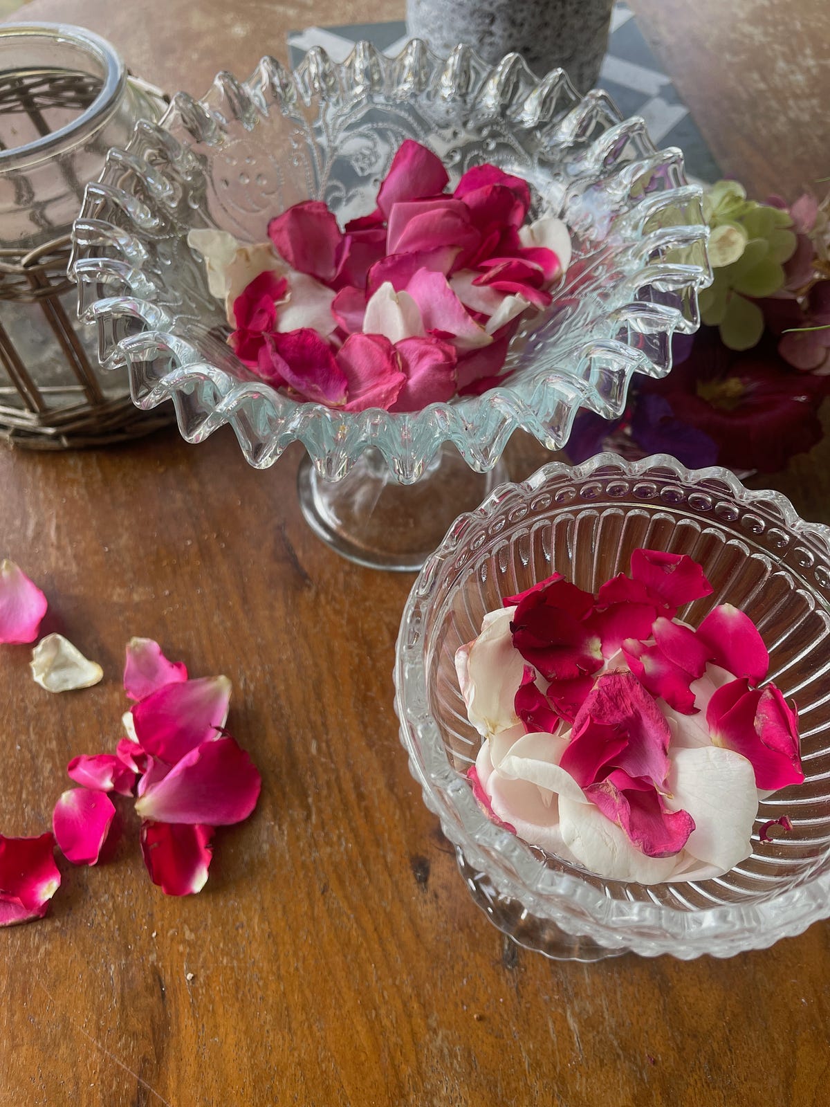 How to reuse flowers to make a potpourri gift by Justflowers Sep