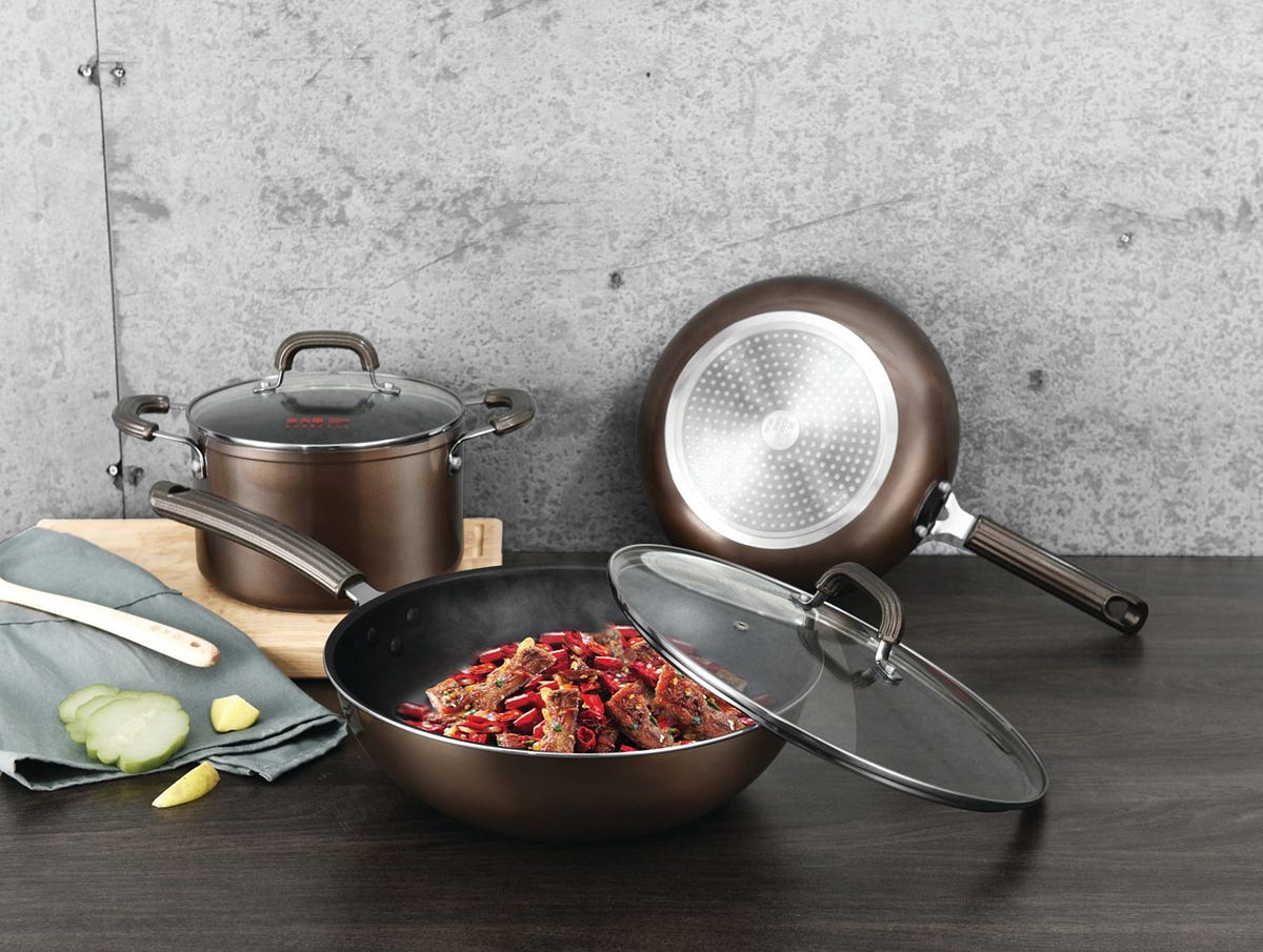 5 Best Cookware Sets Under 200 That Will Knock Your socks off! by