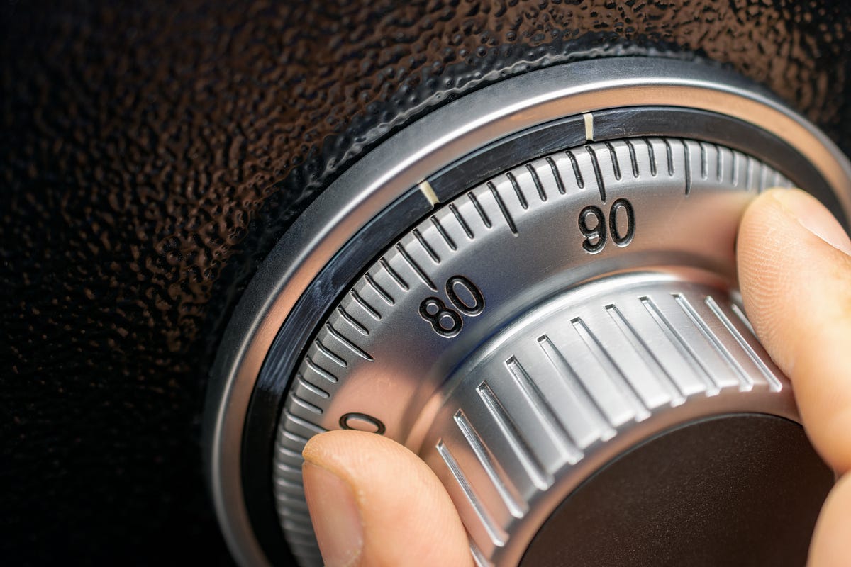 How to Pick a Combination Lock — Things You Should Know by Charles