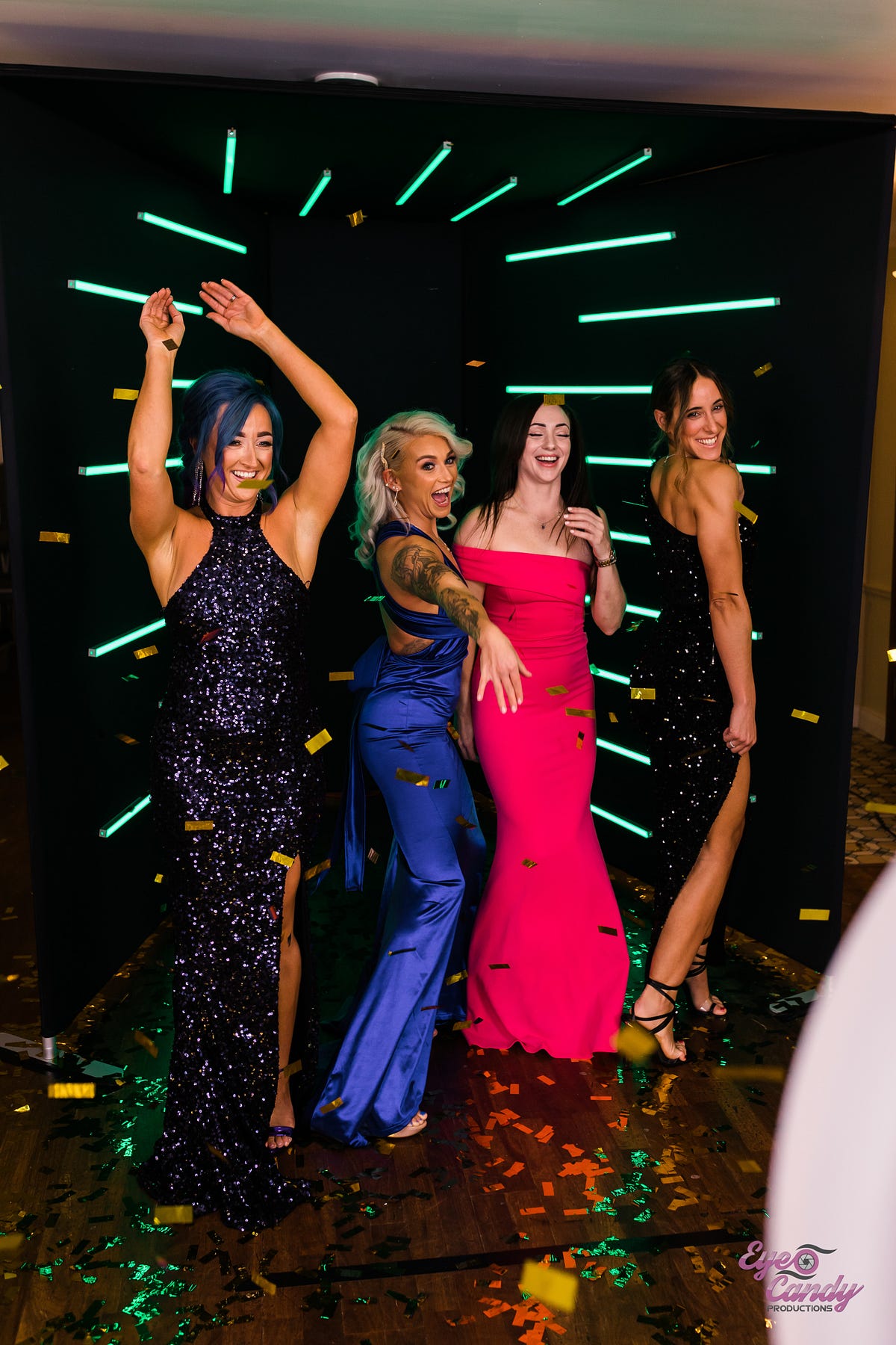 Why Photo Booths of Vogue are Best for Your Event& How to Rent the