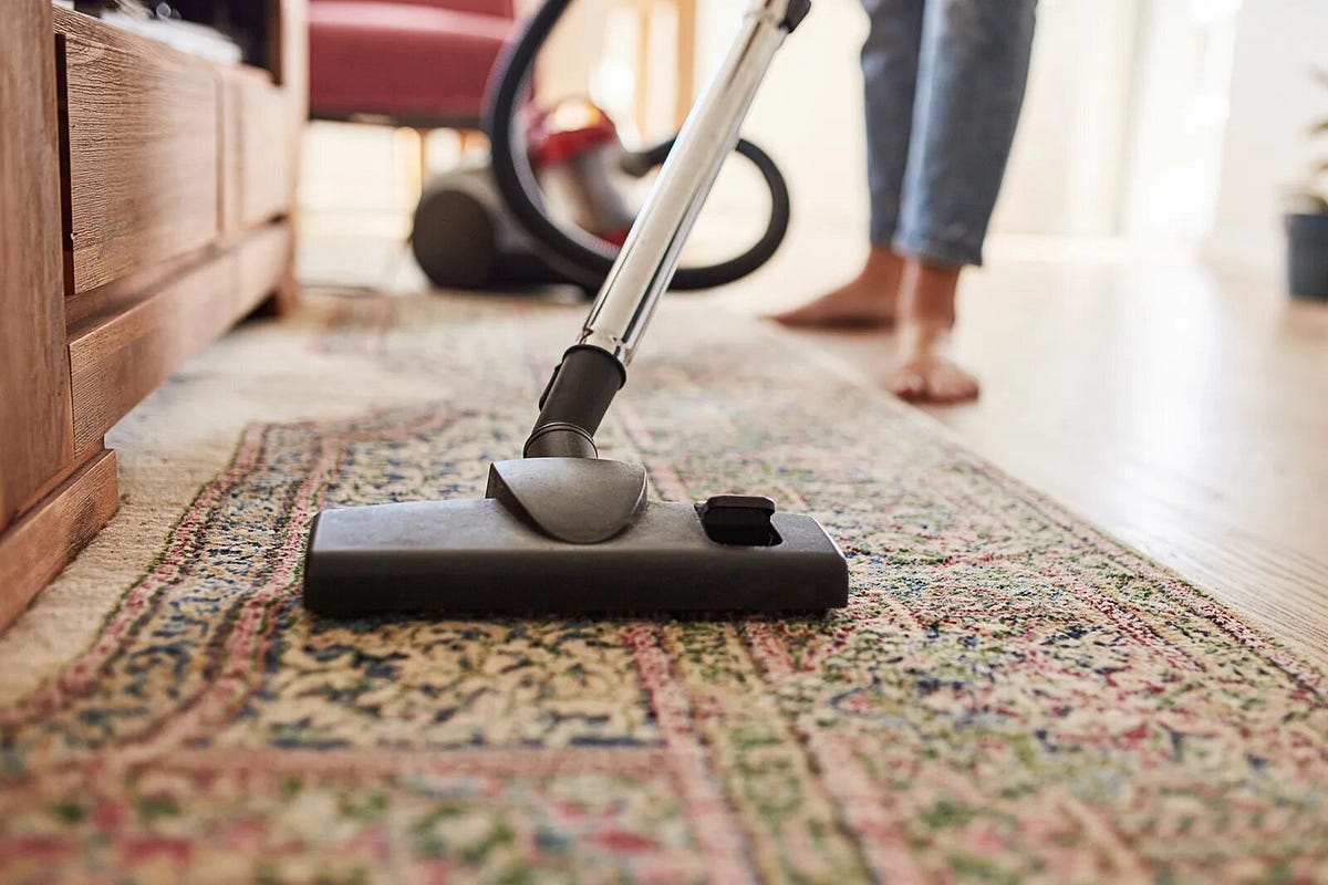 How do professionals clean area rug ? by Cleanittomax Oct, 2023