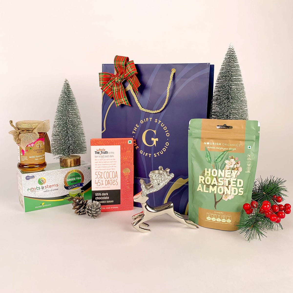 Build your Own Gift Hamper at Best Price — TheGiftStudio