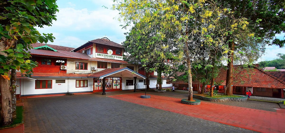 Sreedhareeyam Ayurvedic Eye Hospital & Research centre — Kerala (INDIA