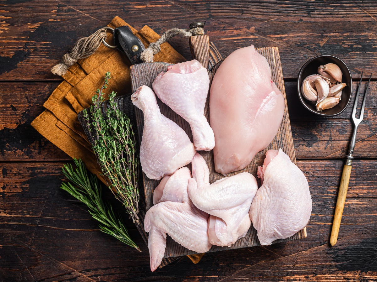 Mengenal Jenis Potongan Ayam yang Paling Laris di Pasar Kuta