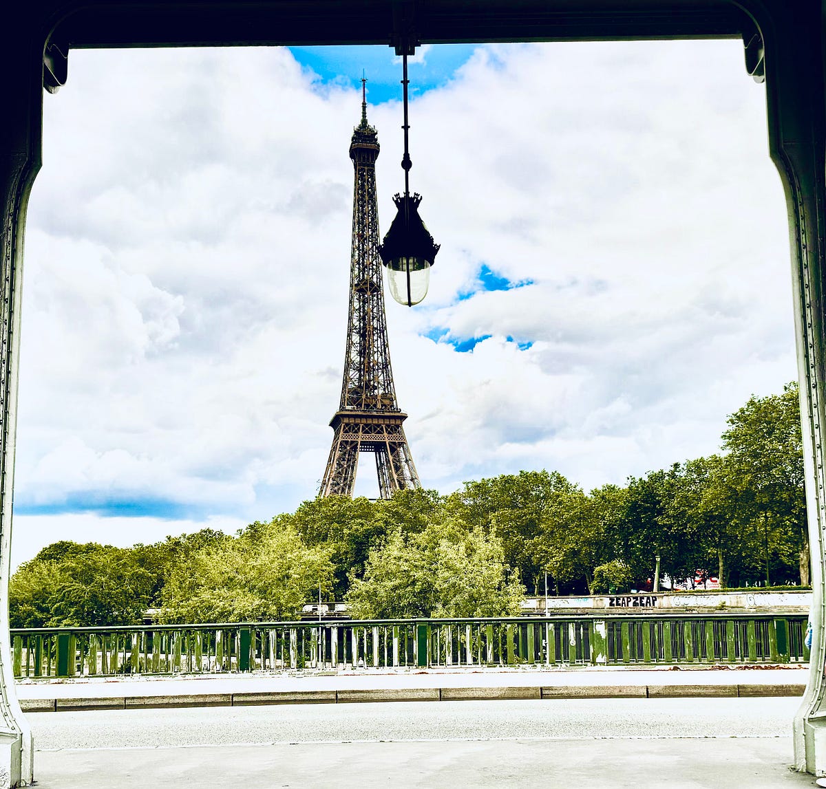 from Paris city to Disneyland. To book a transfer from CDG Airport to