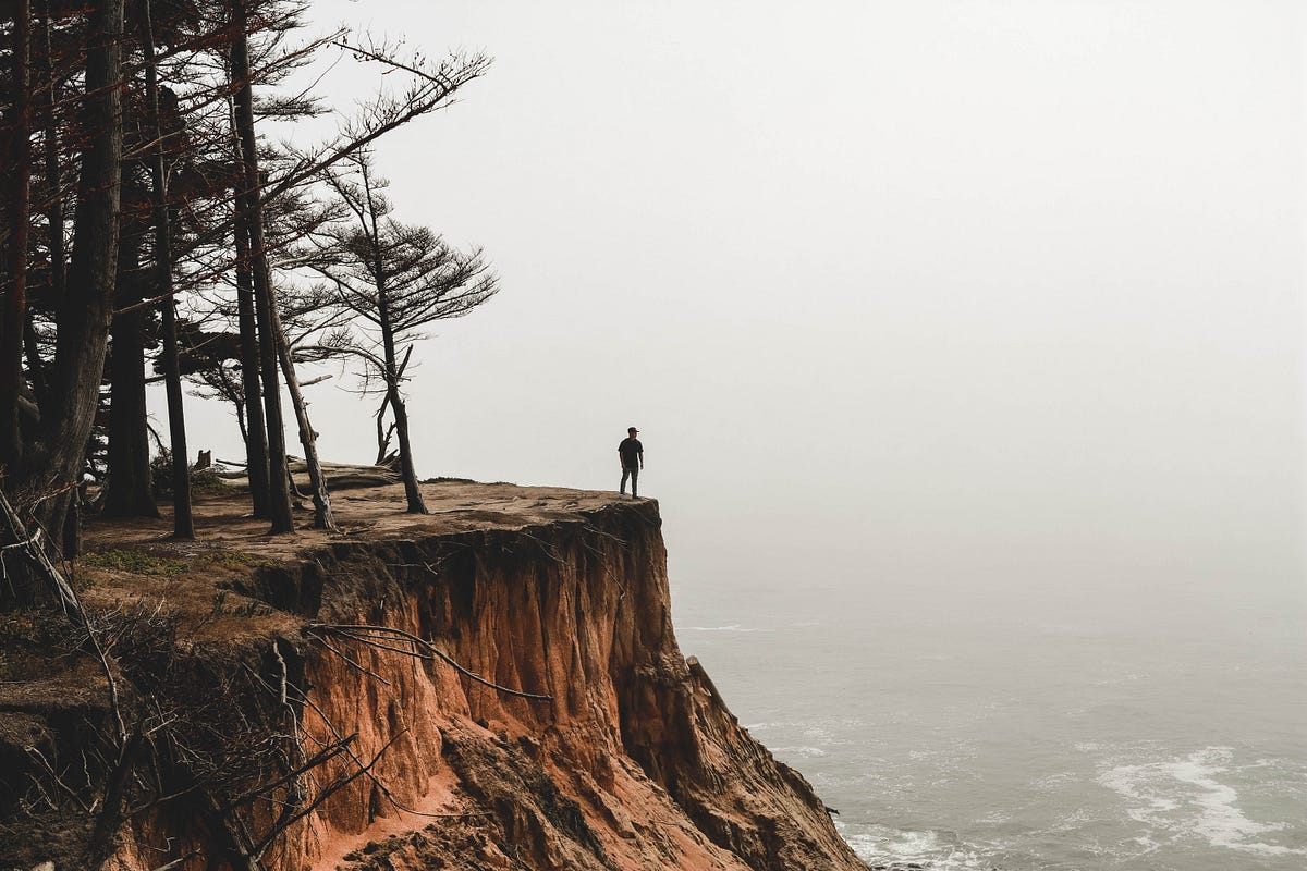Edge of Myself. A poem | by Ioana Andrei | Loose Words | Medium