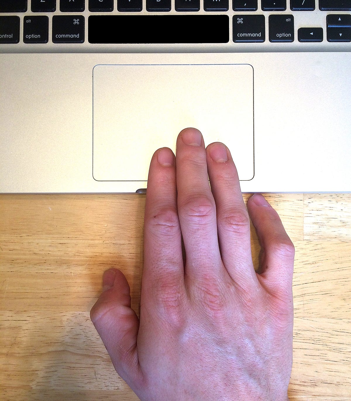 MacBook Tip. This gesture saves serious time and… by Skyvo Medium