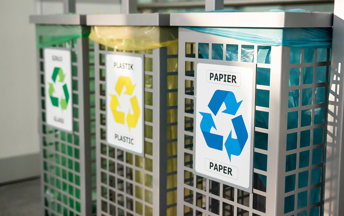 Understanding Java Garbage Collection | by Wensen Ma | Medium