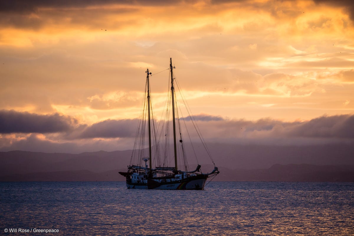 IN PICTURES: THE BELUGA OCEANS PLASTIC SHIP TOUR TRAVELS TO THE SHIANT ...