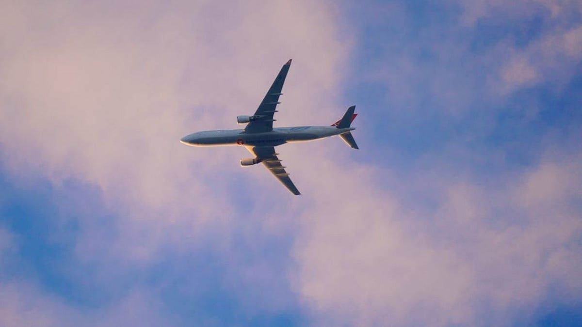 How to Save Money on LAX Currency Exchange by Steven smith Jun