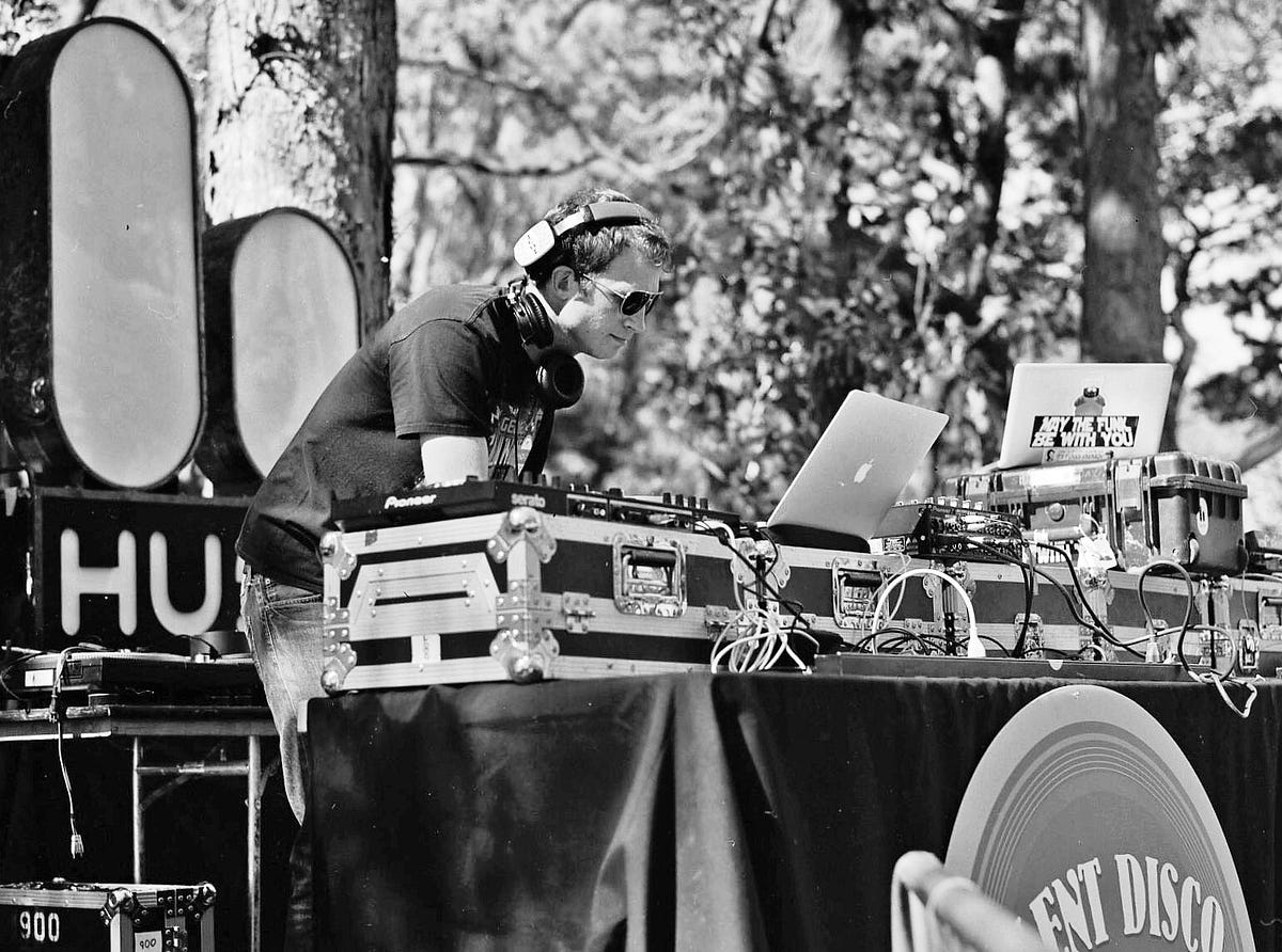Image of: Strange and Intimate Photos from Hardly Strictly Bluegrass’s Silent Disco