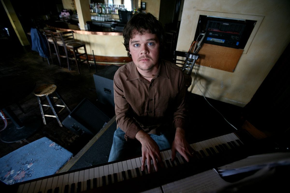 Gabe Dixon / Personal Photo (https://gabedixon.com/photos#&gid=4&pid=7)