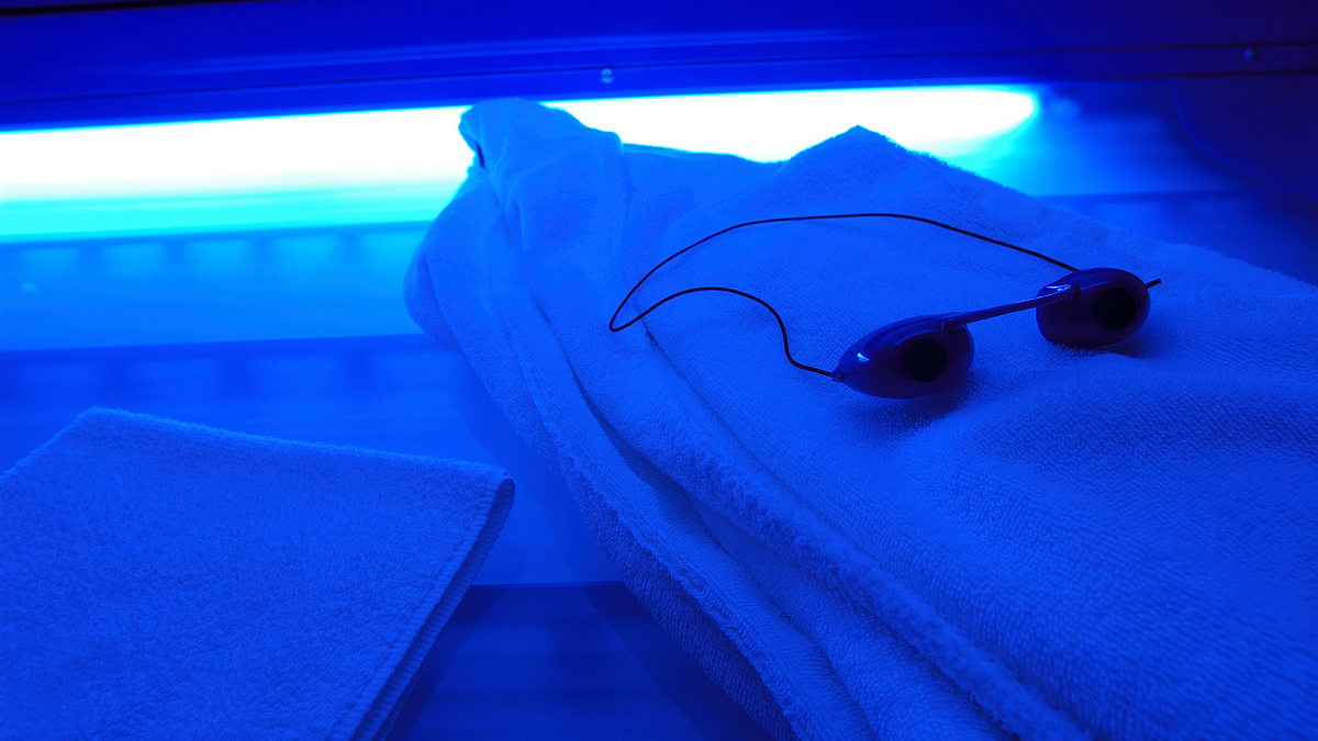 Learn About How Tanning Beds Work by Hollywoodtansnj Medium