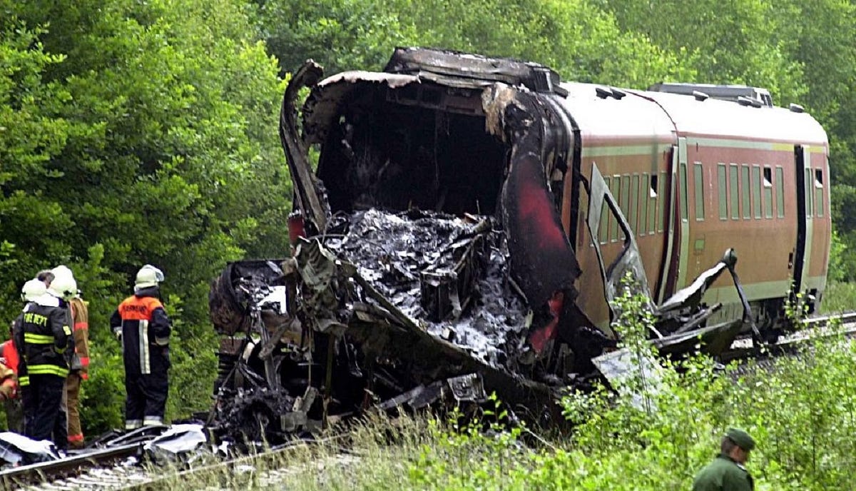 クラッシュ Crash  2004 Crash of a Boeing 737-219 in Bishkek: 65 killed | Bureau of