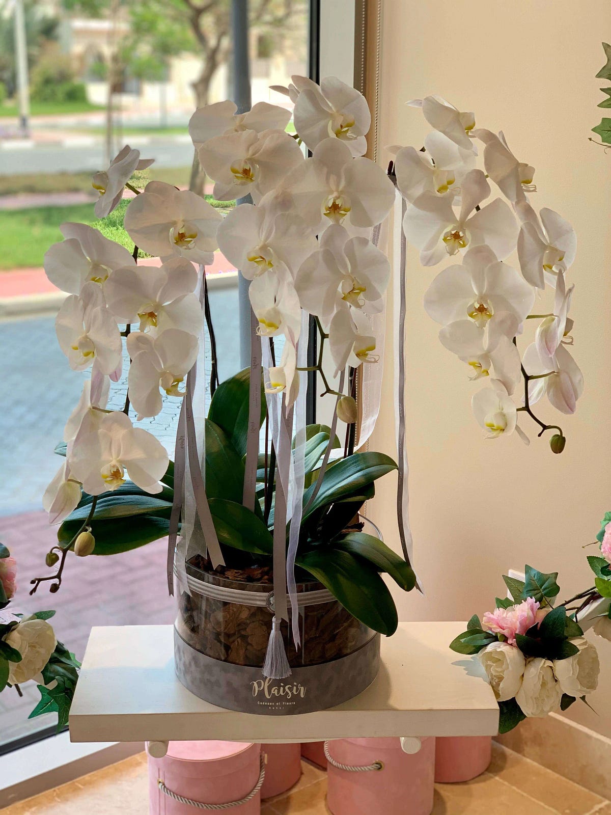 Sameday flower delivery in Dubai and across the UAE by anurag mittal