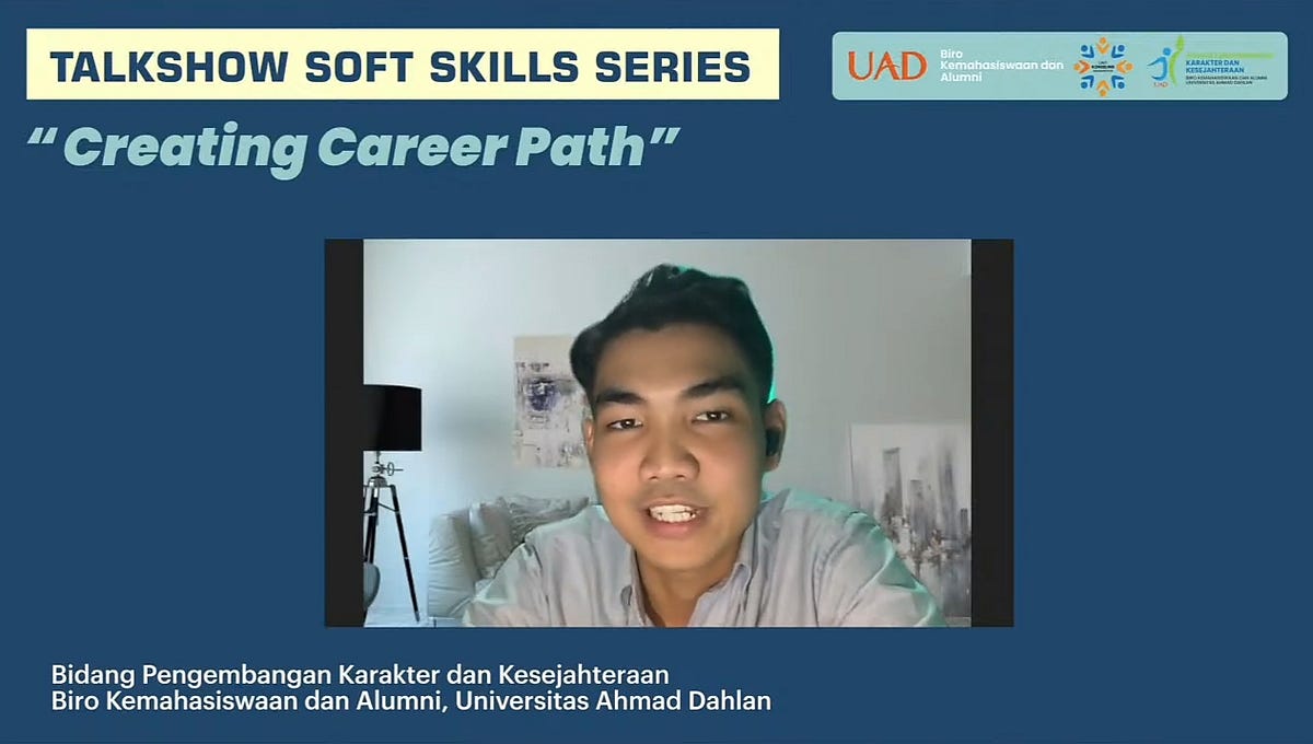 Mempersiapkan Mahasiswa untuk Dunia Kerja: Peran Universitas dalam Pengembangan Soft Skills
