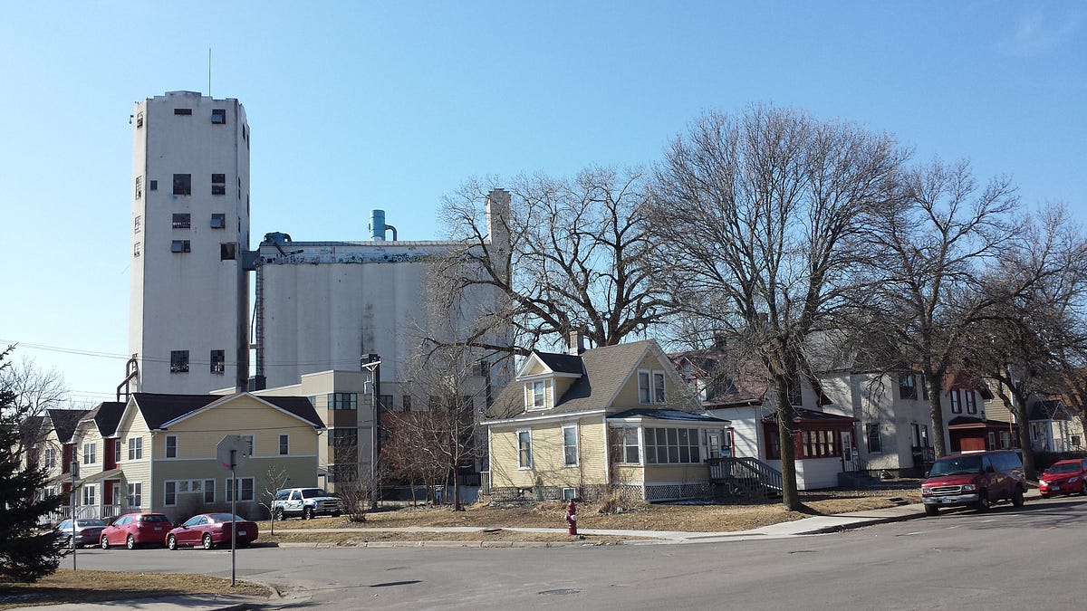 Western Como. Several acquaintances, knowing that I’m… by Max