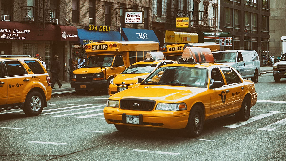 Let s Understand Feature Engineering With NYC Taxi Fare Prediction By let-s-understand-feature-engineering-with-nyc-taxi-fare-prediction-by