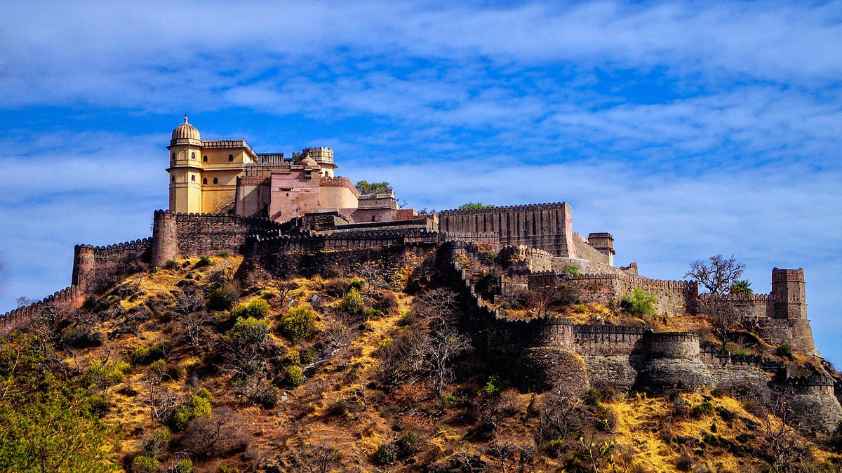 10 Must-Visit Historical Places in India for all the History Buffs | by  Asking Minds | Medium