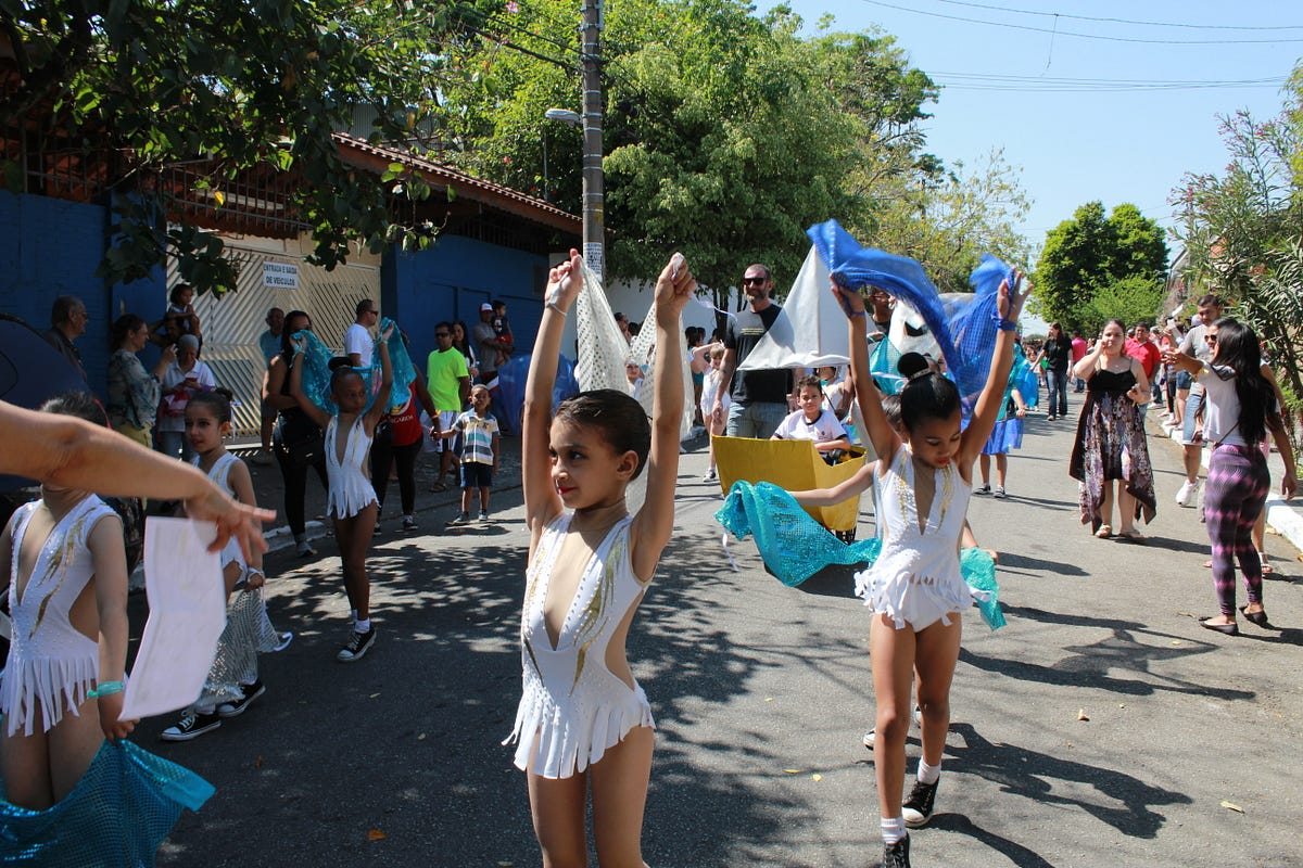Foto: Desfile da EMEF Heitor de Andrade | by DRE Capela do Socorro ...