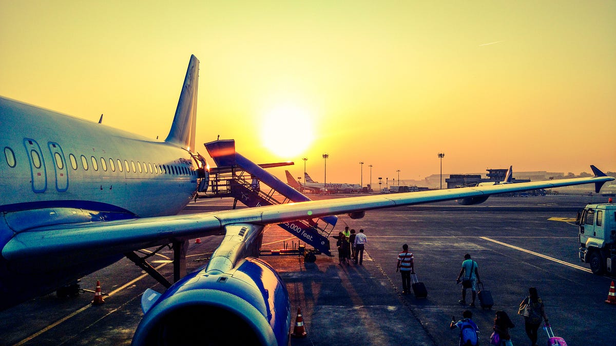 What is an Aircraft Dispatcher?. Aircraft dispatchers are the pilot's… | by  Pamela Ward | Medium