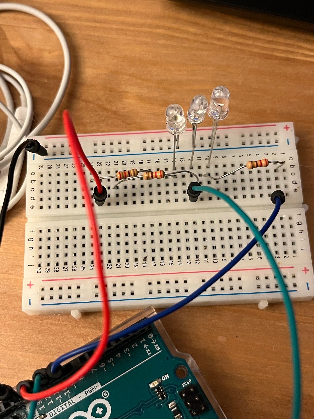 digital i/o with arduino boards! ⁎⁍̴̛ᴗ⁍̴̛⁎ | by nam doan | Sep, 2023 ...
