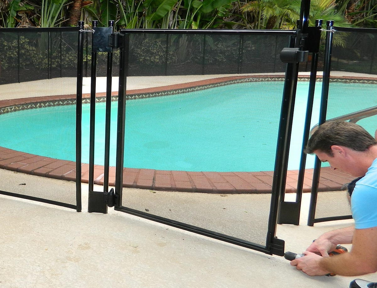 A Comprehensive Guide to Choosing and Installing the Best Pool Gate