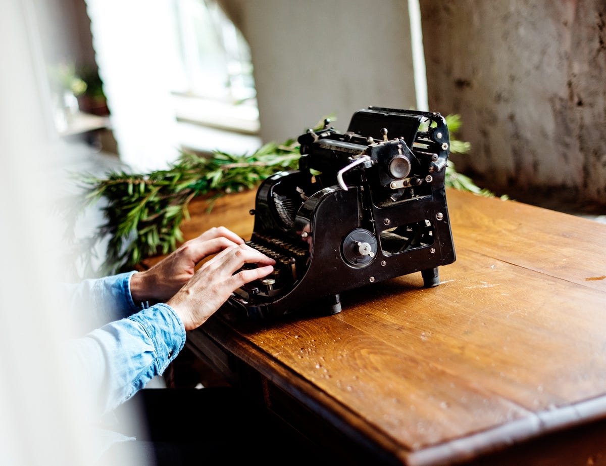 How writing on a typewriter made me more creative, by Robert M. Henderson