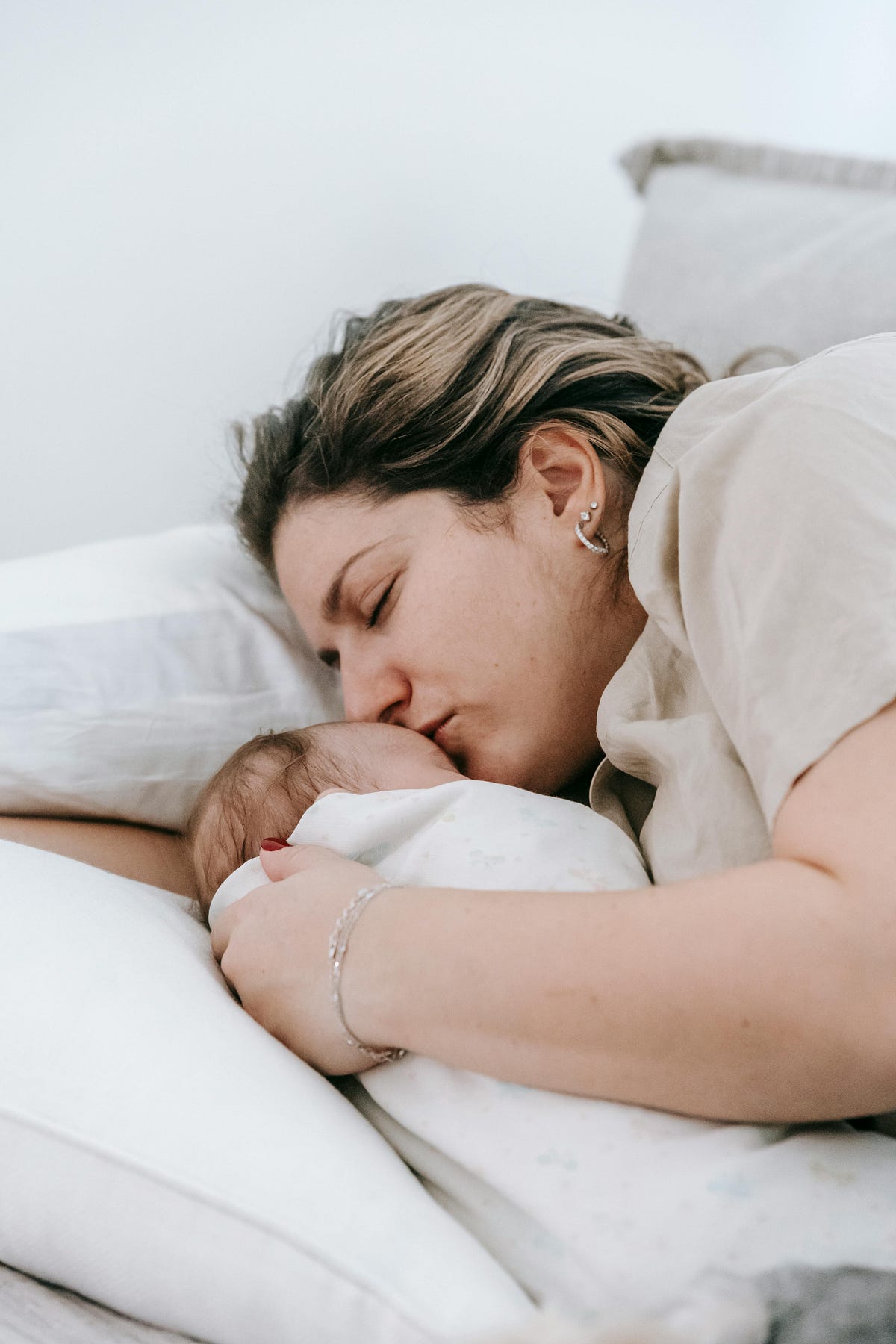 The Swaddle Debate How It Affects Your Newborn’s Sleep by Baby Haven
