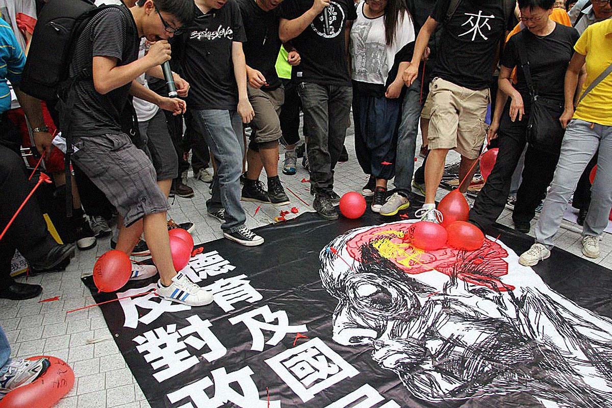 2012年5月13日 學民思潮Facebook page
