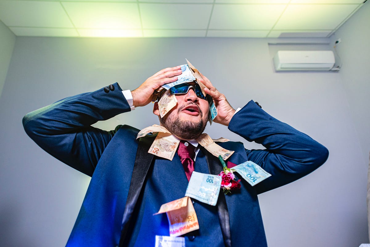 EARN MONEY WATCHING ADS - Axraf - Medium