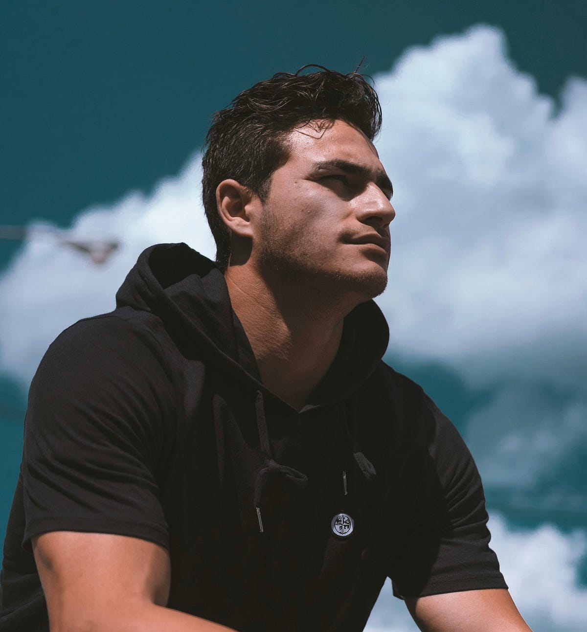 Eckhart Tolle: The “Voice in My Head” is Not Who I Am | by Thomas