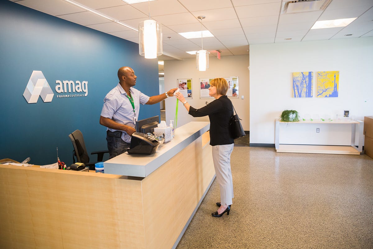 How Much Does A Front Desk Person Make at Jason Sunderman blog