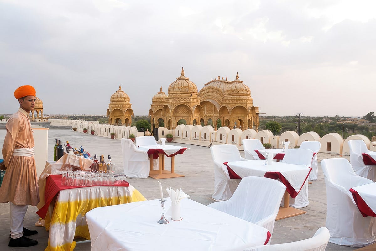 Luxury Fort Hotels with fine dining restaurant near Jaisalmer Rajasthan