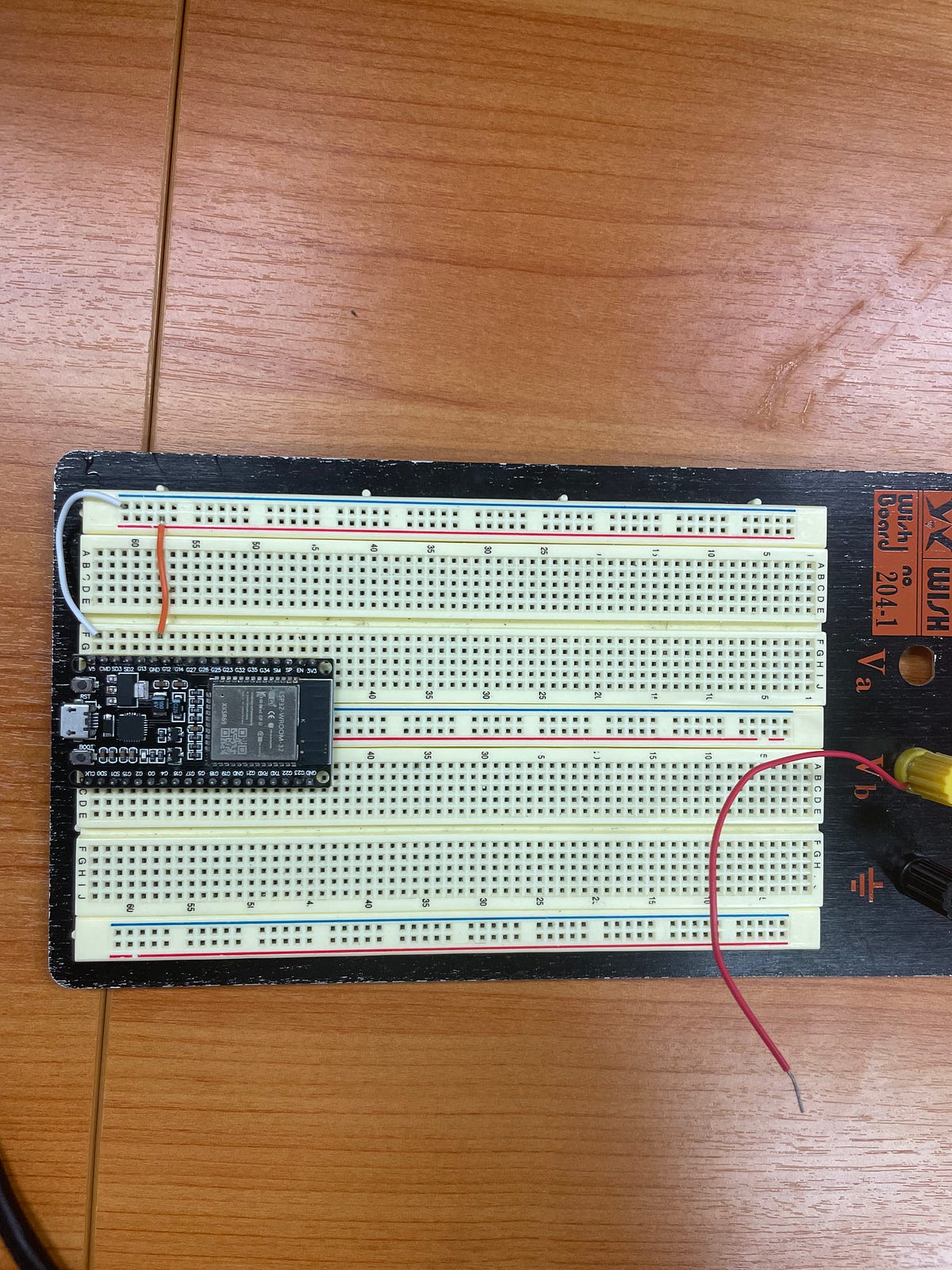 Brute force machine to picklock the lock with passcode by Nayrunner