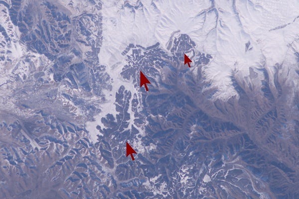 Can the Great Wall Be Seen from Space? — It Depends!