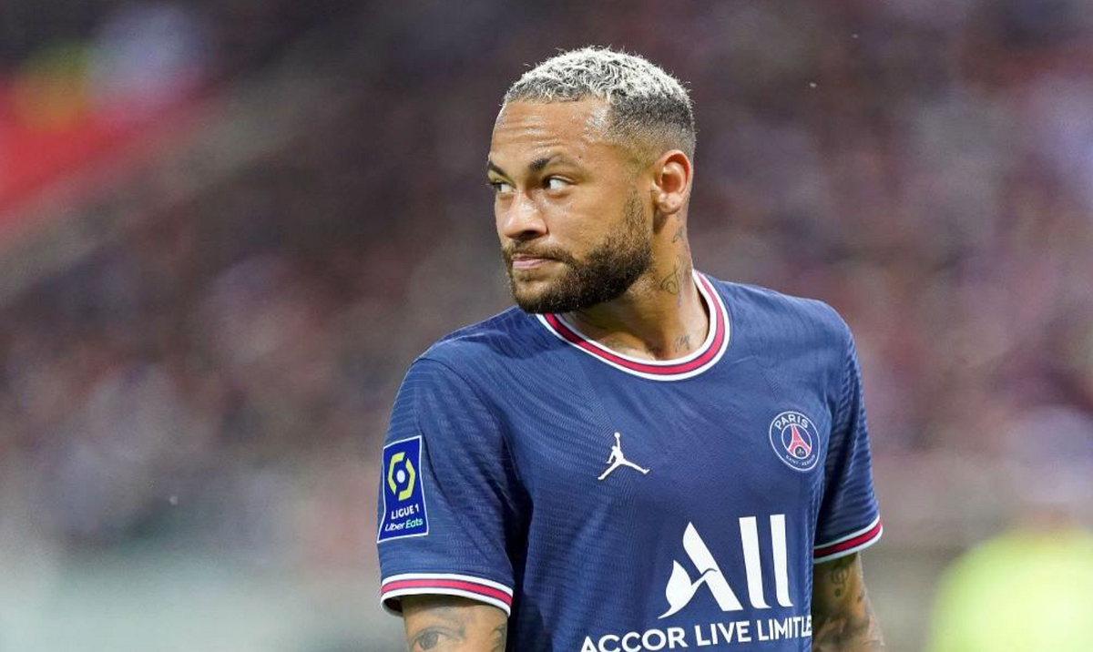 Paris Saint-Germain Announced A Multi-Year Partnership With crypto.com | by  Kathryn Kuchefski | Instant Sponsor | Medium