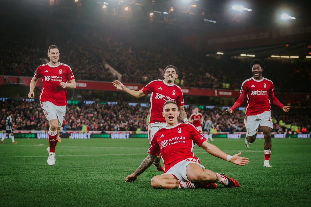 Nottingham Forest 2–1 Man Utd. MUFC are back! One step forward, 50… | by Yuveer Madanlal | Dec, 2023 | Medium