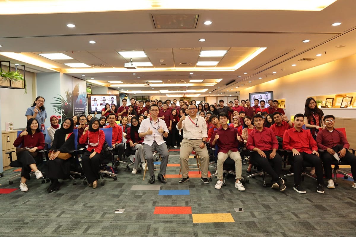 Kegiatan Internship Mahasiswa Informatika UPJ di Bank CIMB Niaga ...