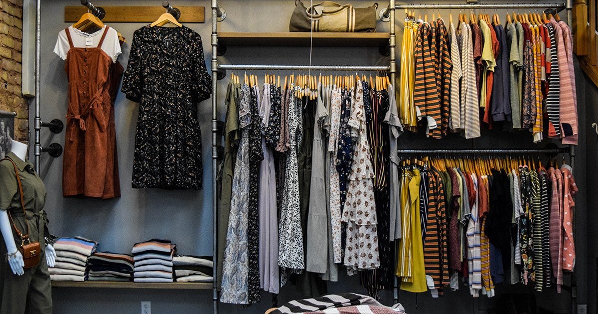 Budget Fashion: Stylish Looks Without Breaking the Bank