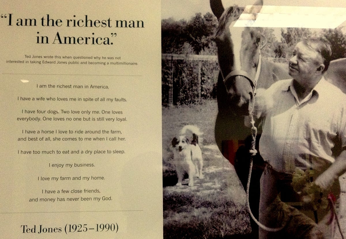 What does the richest man in America have ? | by Pankaj — Nepal | Medium