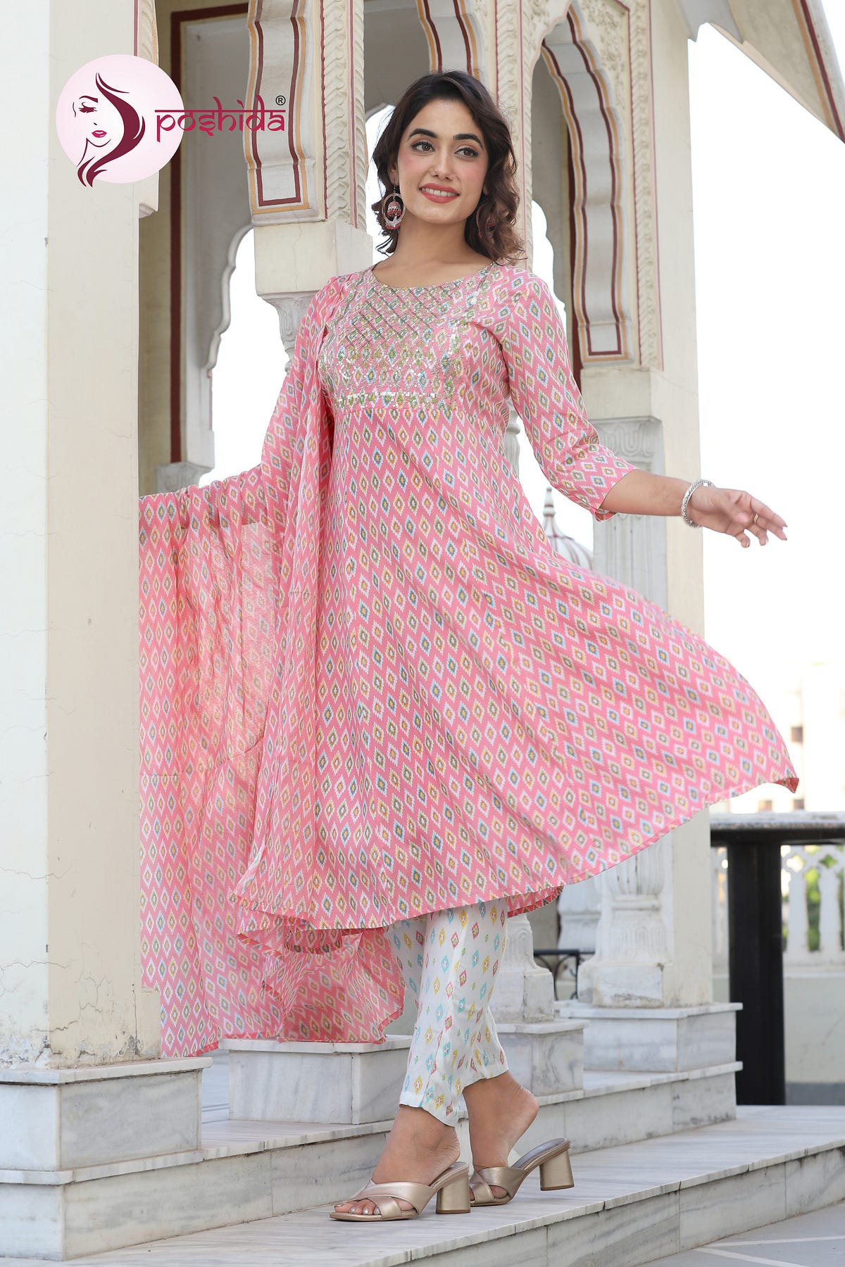 What are the different types of kurtis? - Poshida - Medium