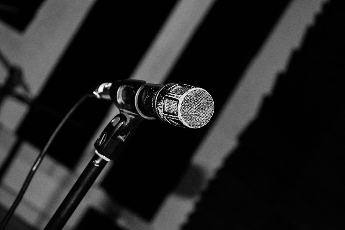 How to Get Great Sound From Your Microphone for Your Podcast | by Aaron  Dowd | Simplecast | Medium