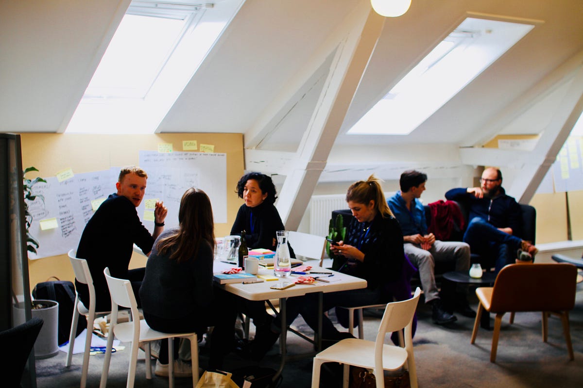 Six icebreaker exercises that don’t suck by Ross Chapman UX